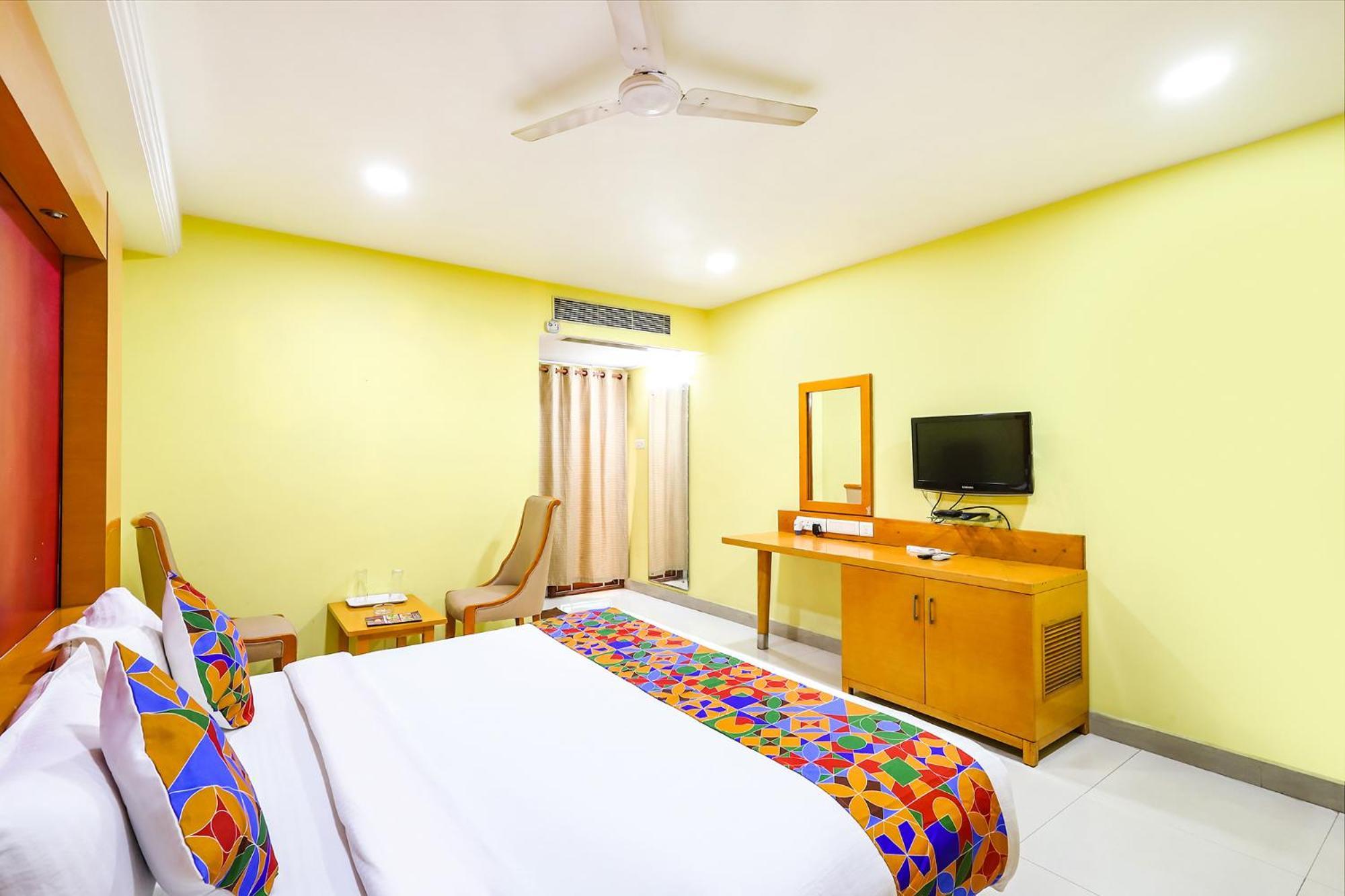 Fabhotel Prime Mahalaya Residency - Nr Chennai International Airport Buitenkant foto