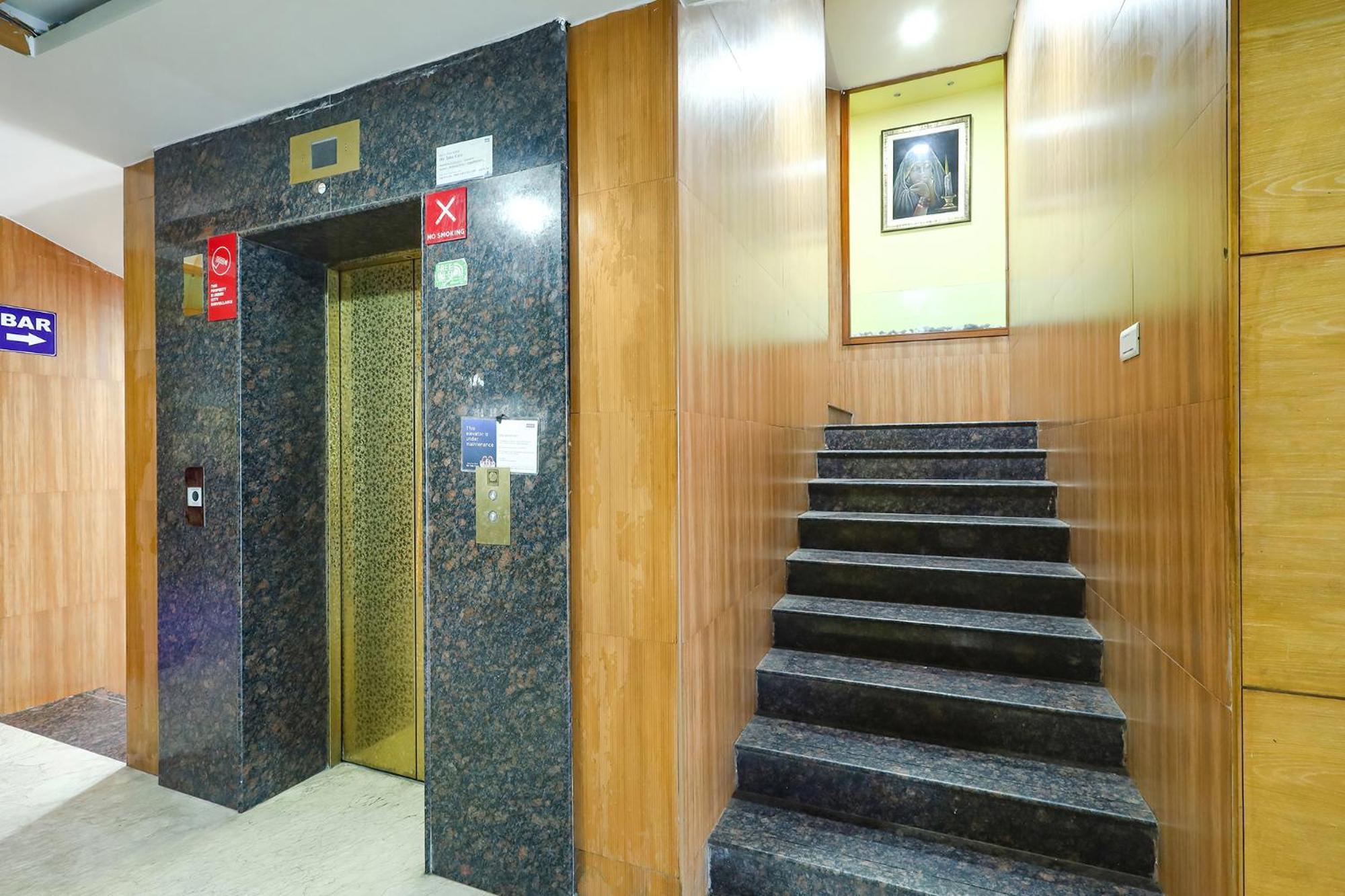 Fabhotel Prime Mahalaya Residency - Nr Chennai International Airport Buitenkant foto