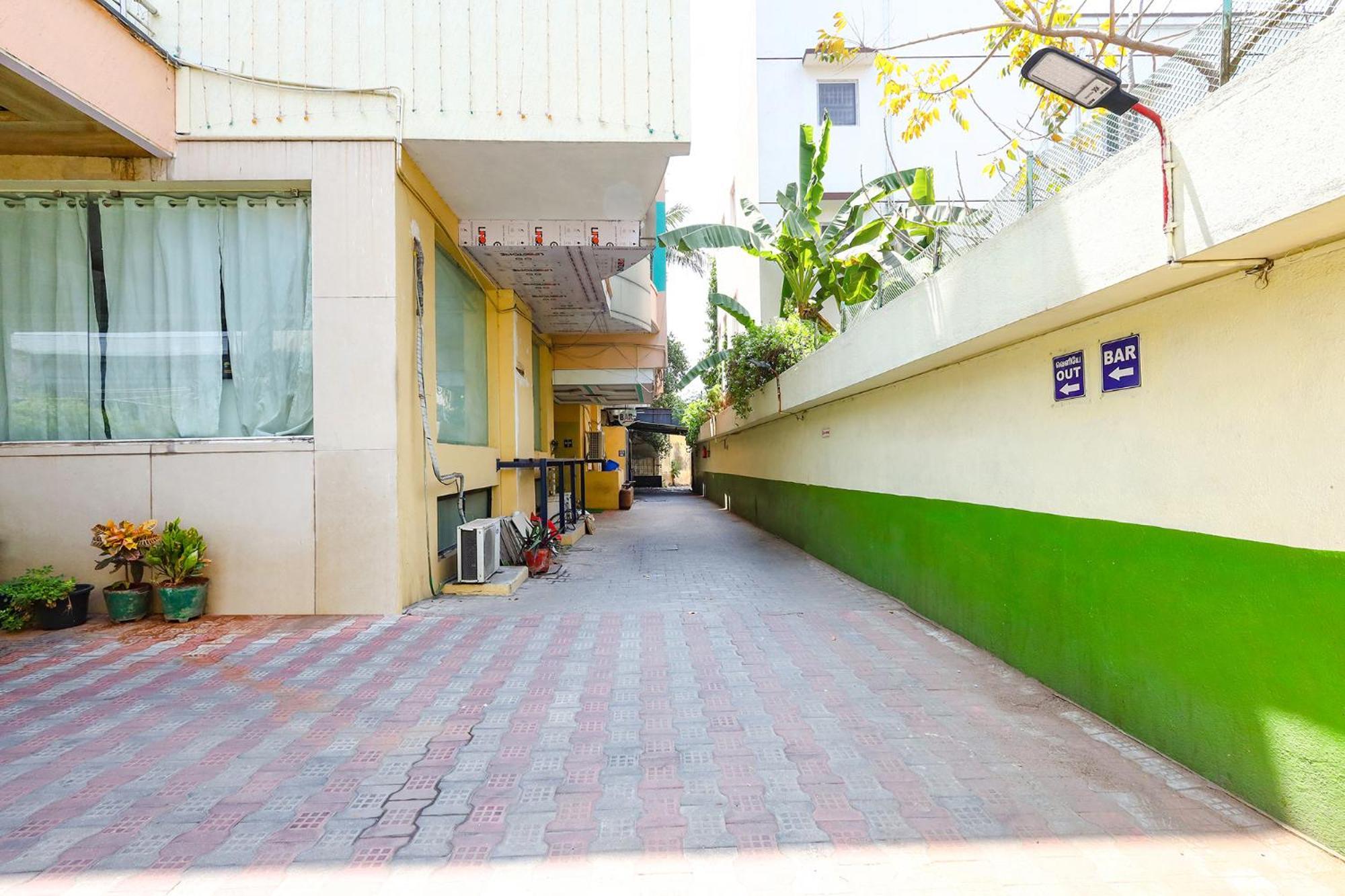 Fabhotel Prime Mahalaya Residency - Nr Chennai International Airport Buitenkant foto