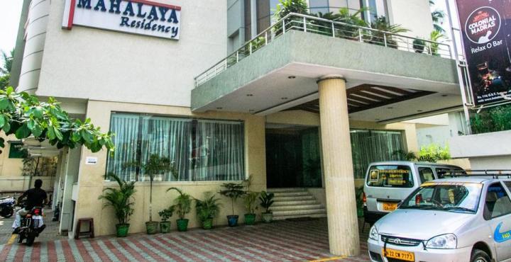 Fabhotel Prime Mahalaya Residency - Nr Chennai International Airport Buitenkant foto
