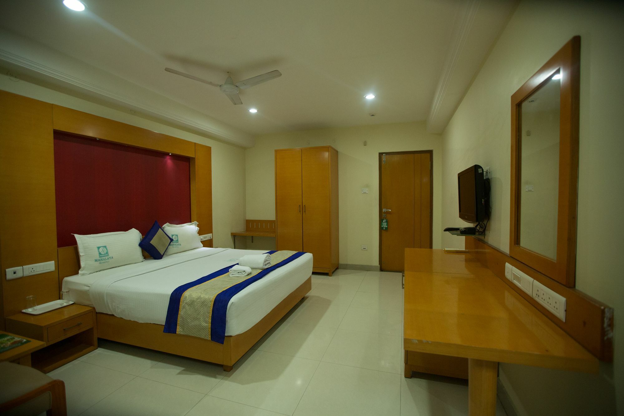 Fabhotel Prime Mahalaya Residency - Nr Chennai International Airport Buitenkant foto